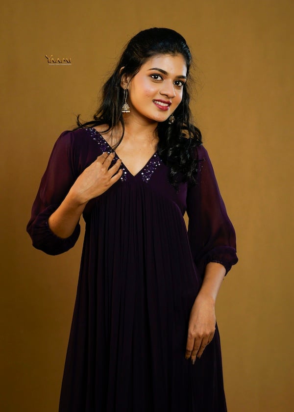 ALIA CUT RUFFLED HANDWORKED KURTI YD10362