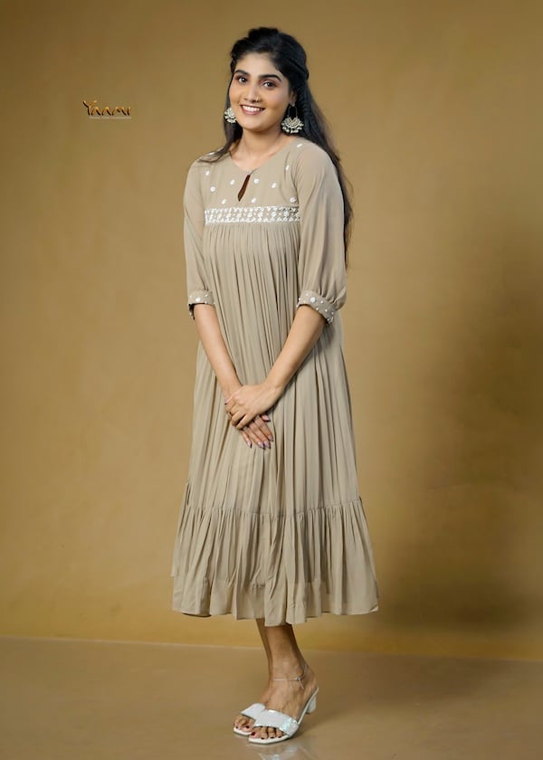TIERED HEMLINE FLORAL HANDWORKED KURTHI