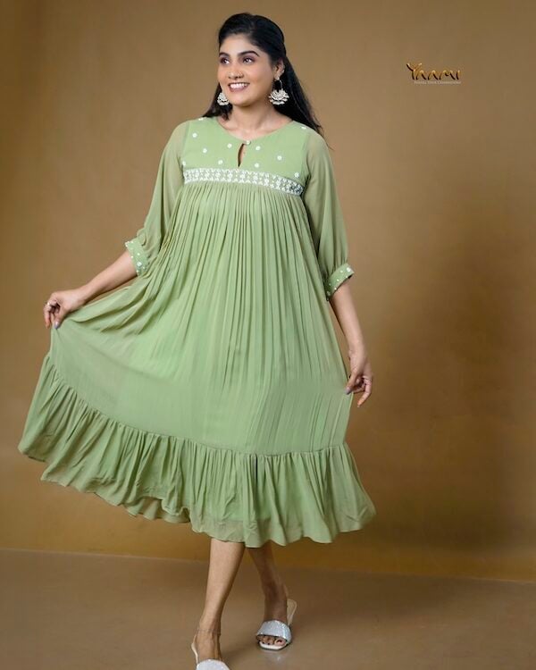 TIERED HEMLINE FLORAL HANDWORKED KURTHI