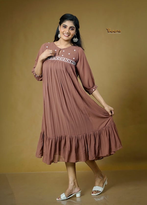 TIERED HEMLINE FLORAL HANDWORKED KURTHI