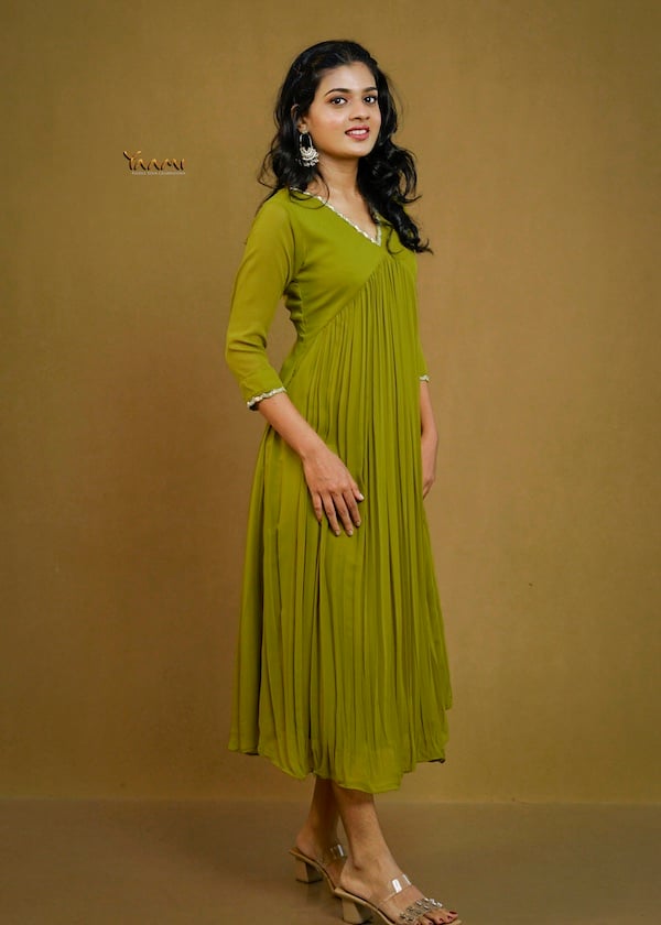 SCALLOPED BORDER ALIA CUT KURTI YD10364