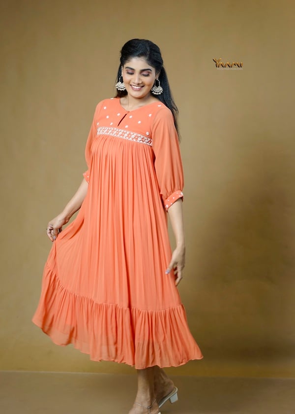 TIERED HEMLINE FLORAL HANDWORKED KURTHI