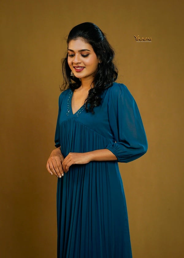 ALIA CUT RUFFLED HANDWORKED KURTI YD10362