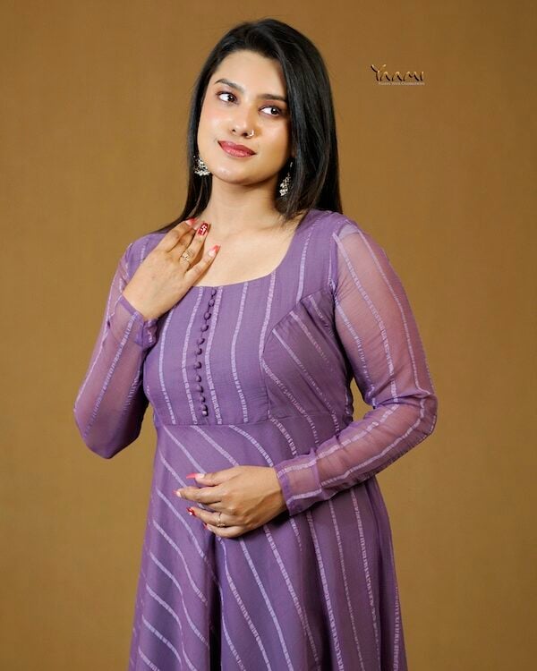 STRIPED FLARED ANARKALI KURTI  YD10377