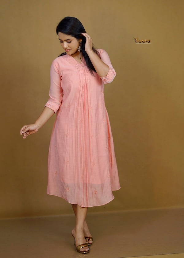 MUL CHANDERI APPLIQUE WORK KURTI YD10370