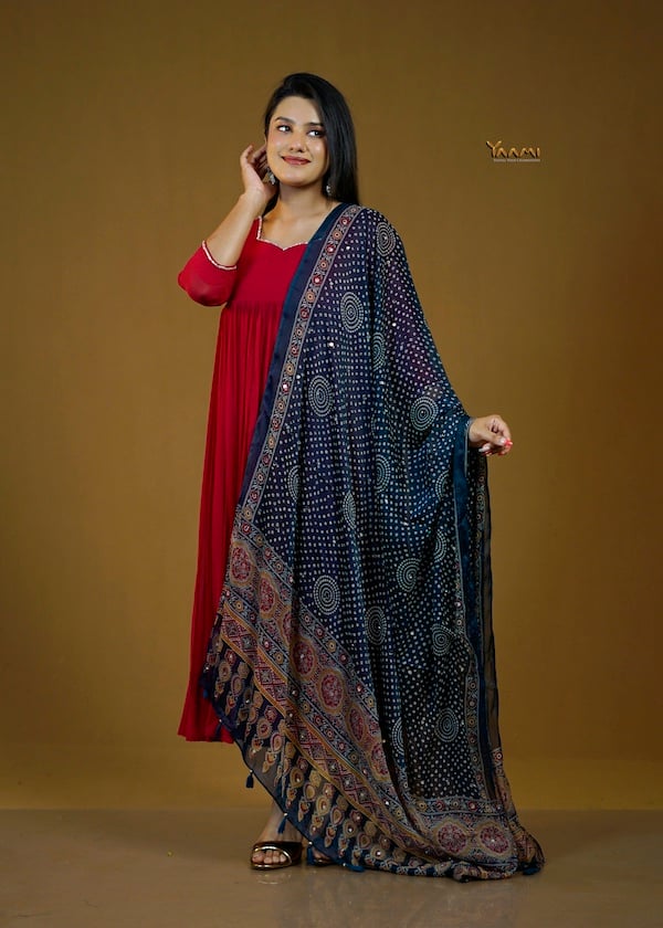 GATHERED KURTI WITH DUPATTA YD10378