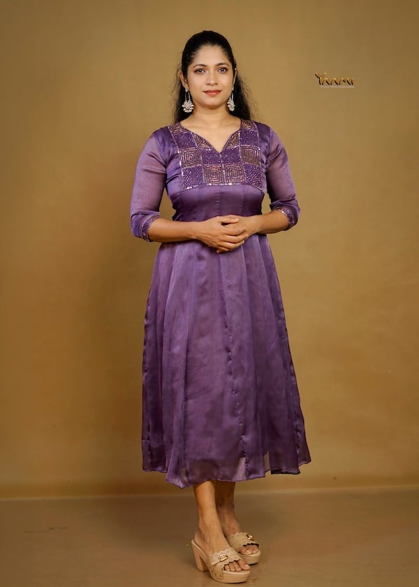 COSMOS SHIMMER PANEL CUT KURTI YD10369