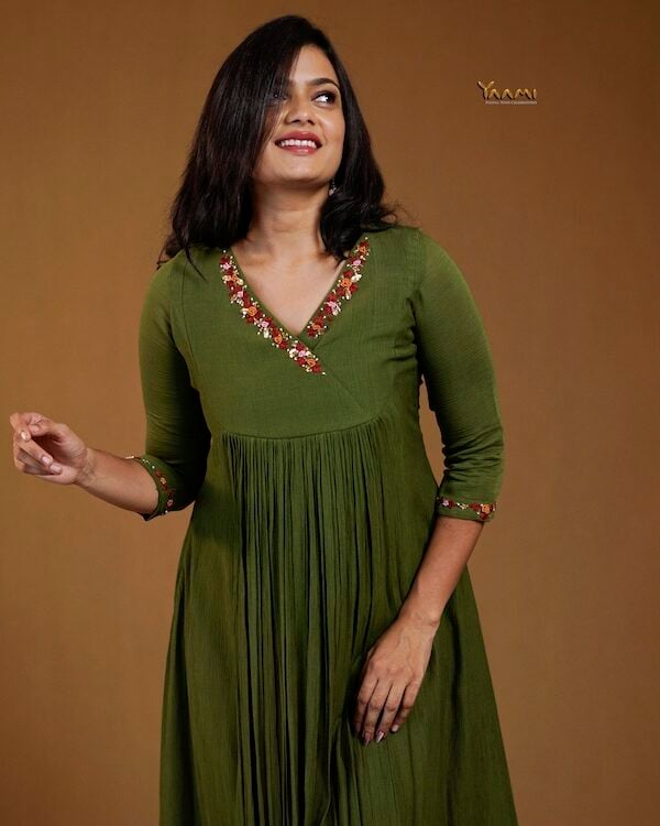 HANDWORKED CORAL KURTI YD10379