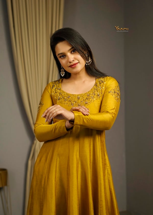 HANDWORKED BADRI SILK KURTI YD10381