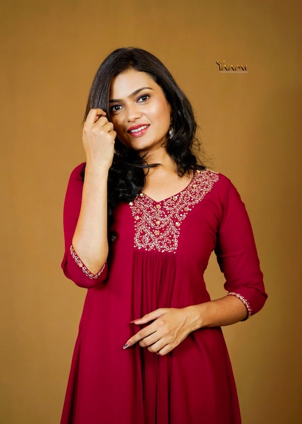 ZARI AND SEQUIN EMBROIDERED KURTI. YD10376