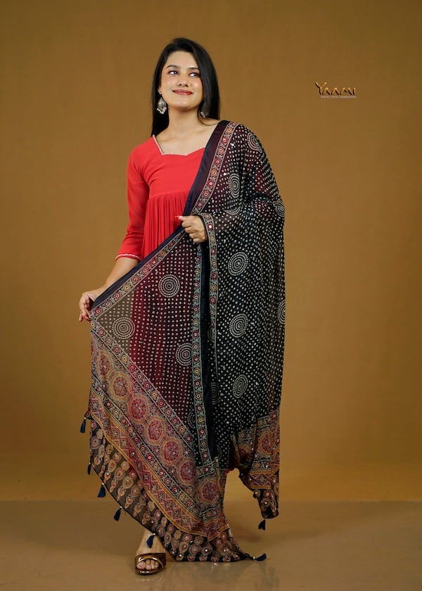 GATHERED KURTI WITH DUPATTA YD10378