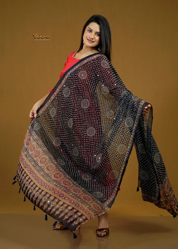 GATHERED KURTI WITH DUPATTA YD10378
