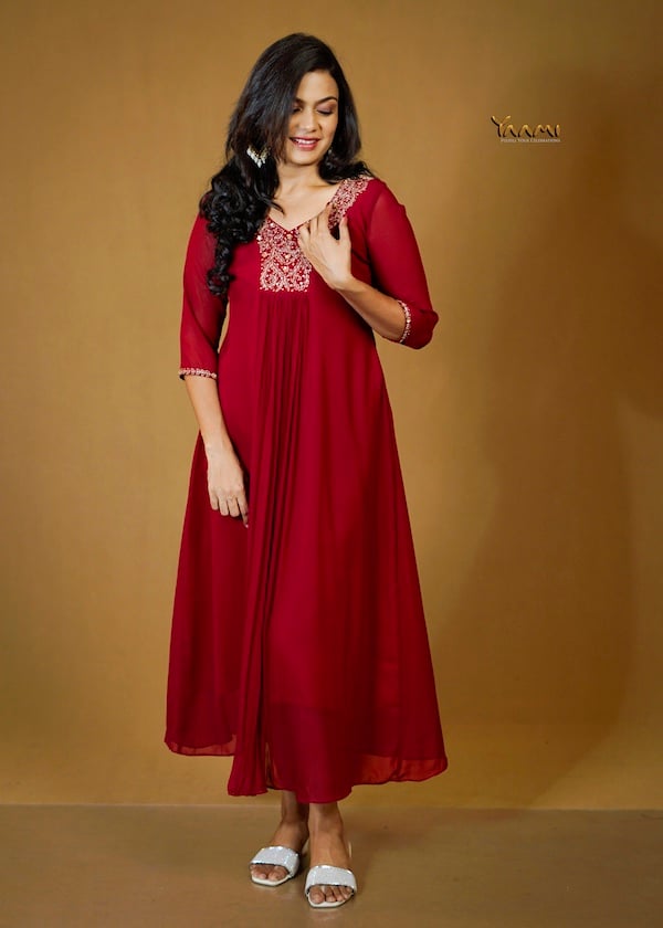 ZARI AND SEQUIN EMBROIDERED KURTI. YD10376