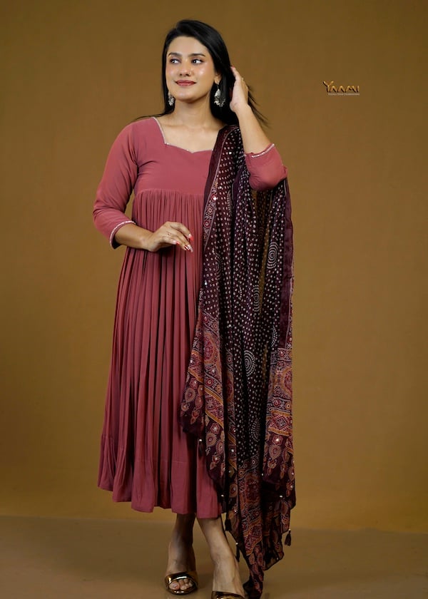 GATHERED KURTI WITH DUPATTA YD10378