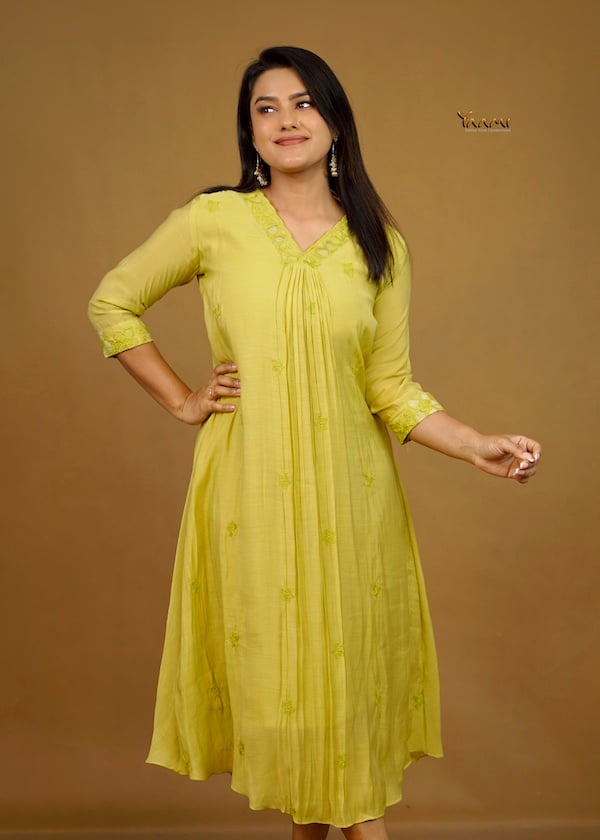 MUL CHANDERI APPLIQUE WORK KURTI YD10370