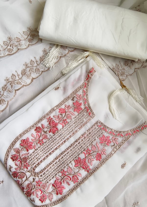 FLORAL EMBROIDERED GEORGETTE UNSTITCHED SALWAR SUIT YD10368