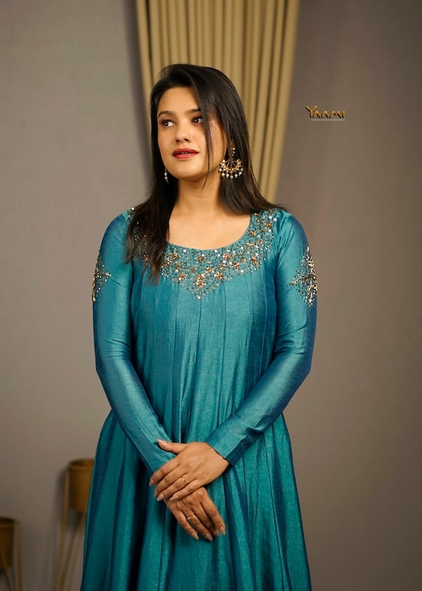 HANDWORKED BADRI SILK KURTI YD10381