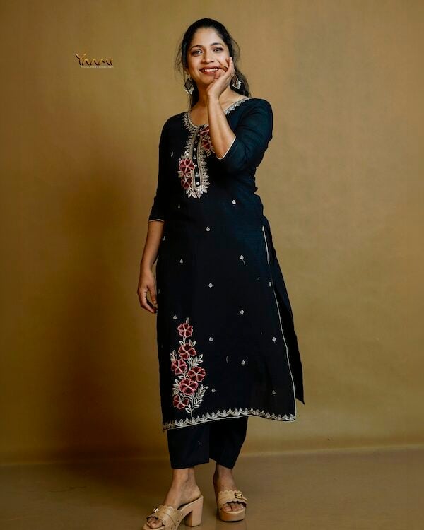 VATICAN SLITTED KURTA SET YD10371