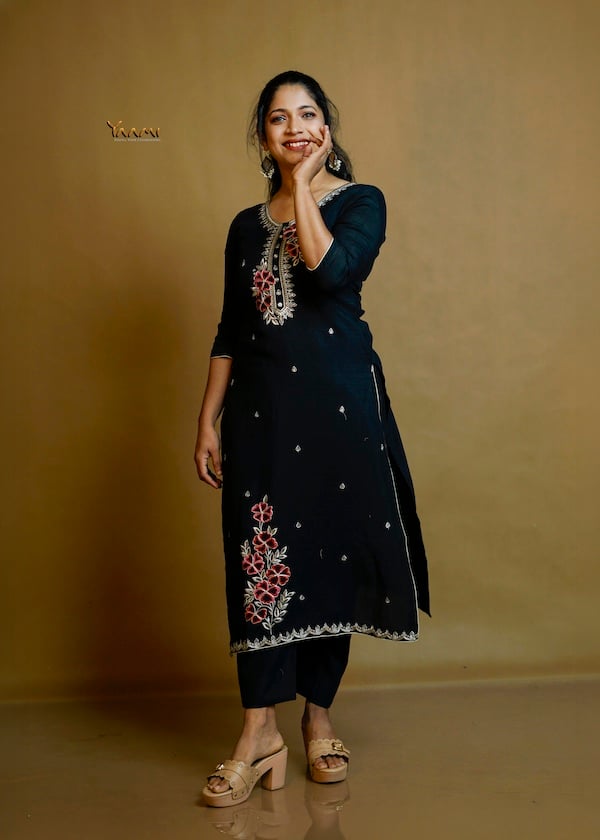 VATICAN SLITTED KURTA SET YD10371